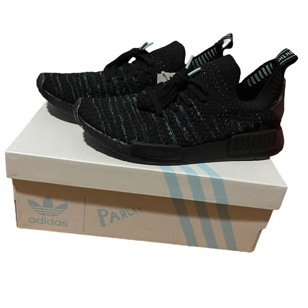 Men’s 9 1/2 NMD_R1 STLT Parley PK - Picture 10 of 16